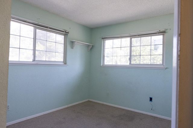 2252 S Whitney Blvd, Rocklin, CA 95677