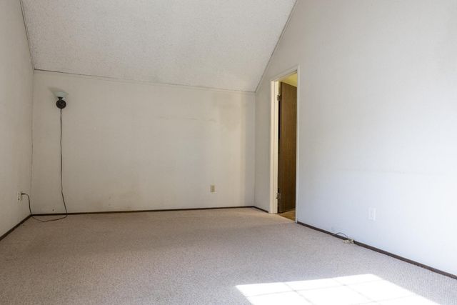 2252 S Whitney Blvd, Rocklin, CA 95677