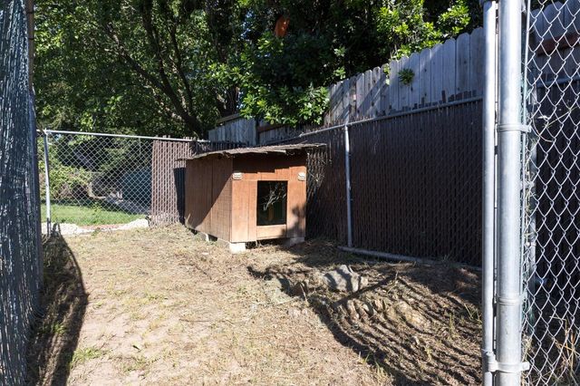 2252 S Whitney Blvd, Rocklin, CA 95677