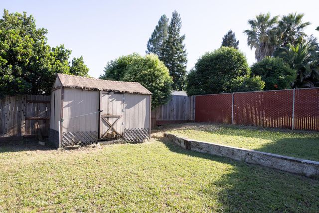 2252 S Whitney Blvd, Rocklin, CA 95677