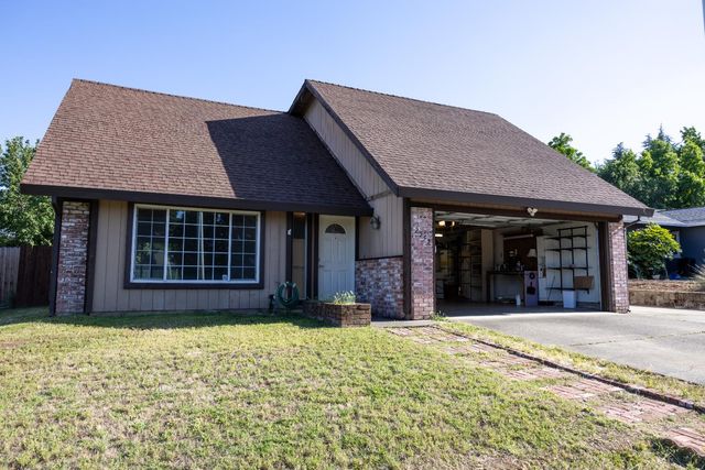 2252 S Whitney Blvd, Rocklin, CA 95677