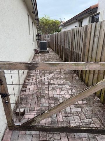 24162 SW 115th Ct, Homestead, FL 33032