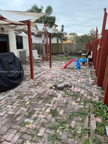 24162 SW 115th Ct, Homestead, FL 33032