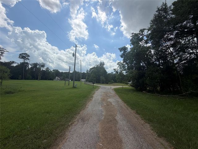 278 County Road 6502 W, Dayton, TX 77535