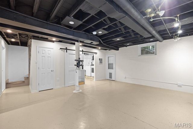 6412 Lansdowne Avenue, St Louis, MO 63109