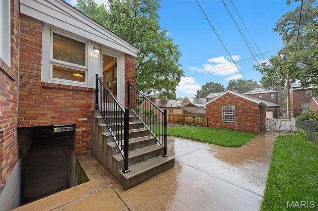 6412 Lansdowne Avenue, St Louis, MO 63109