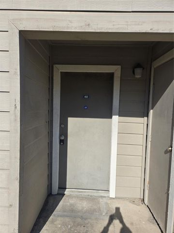 6701 Sands Point Drive 42, Houston, TX 77074