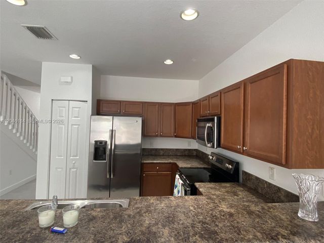 3538 W 88th Terrace 3538, Hialeah Gardens, FL 33018