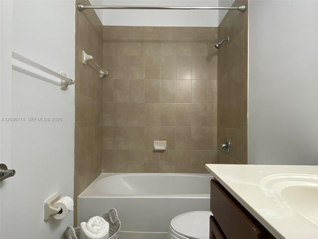 3538 W 88th Terrace 3538, Hialeah Gardens, FL 33018