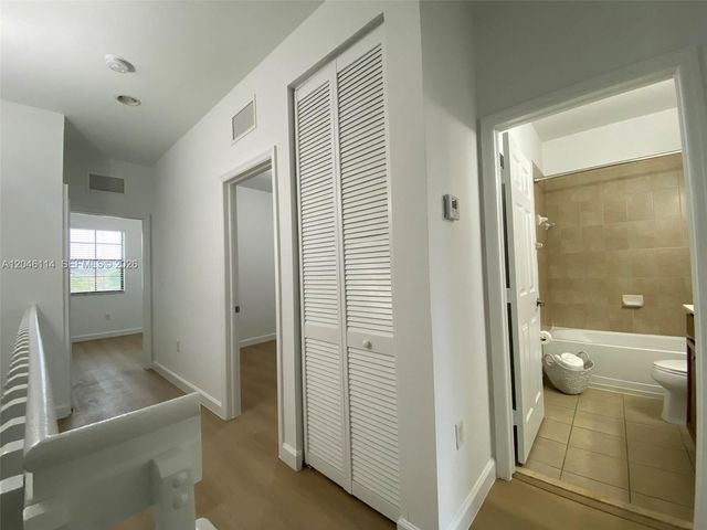 3538 W 88th Terrace 3538, Hialeah Gardens, FL 33018