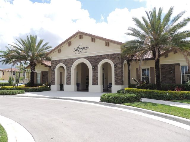 3538 W 88th Terrace 3538, Hialeah Gardens, FL 33018