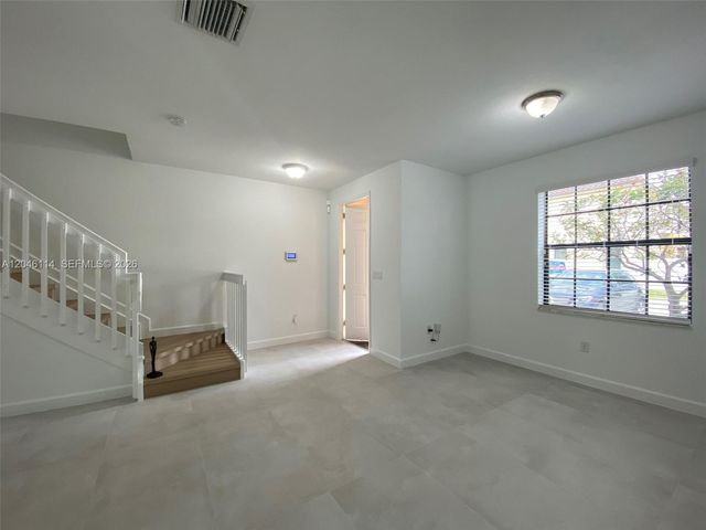 3538 W 88th Terrace 3538, Hialeah Gardens, FL 33018