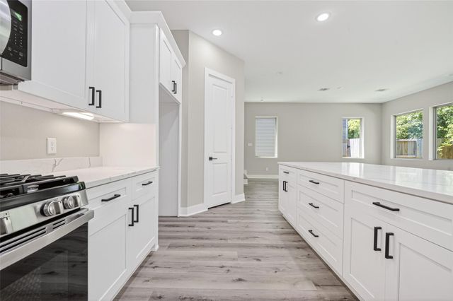 4906 Wunder Way, Houston, TX 77069