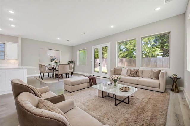 4906 Wunder Way, Houston, TX 77069