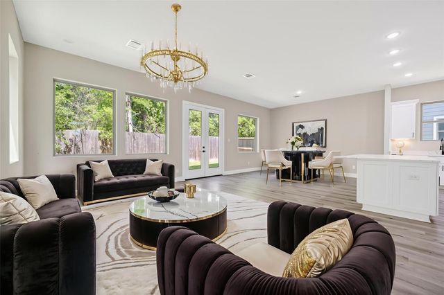 4906 Wunder Way, Houston, TX 77069