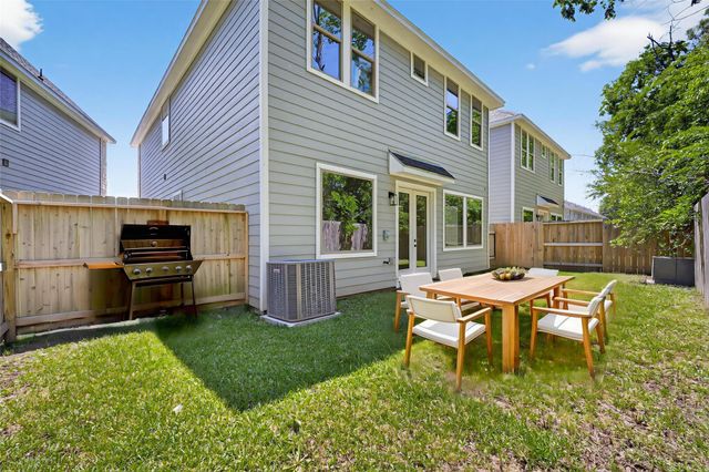 4906 Wunder Way, Houston, TX 77069