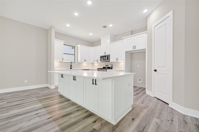 4906 Wunder Way, Houston, TX 77069