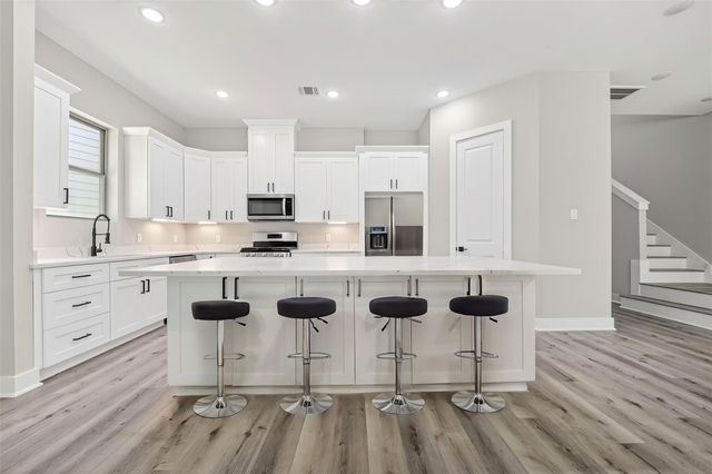 4906 Wunder Way, Houston, TX 77069