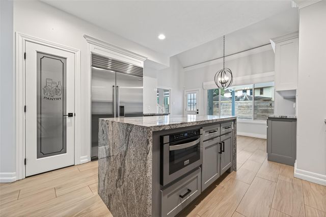 1411 Kelliwood Oaks Drive, Katy, TX 77450