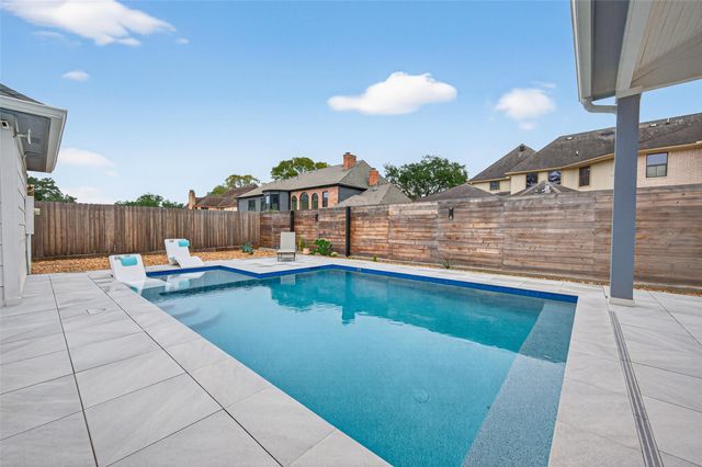 1411 Kelliwood Oaks Drive, Katy, TX 77450