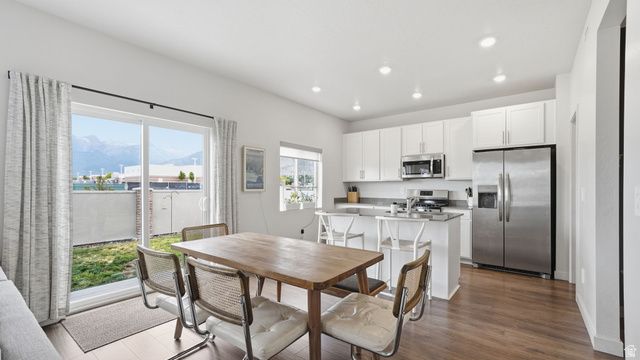 4918 W WILLOWSTONE DR, Highland, UT 84003