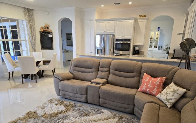 10311 Peninsula Place, Parkland, FL 33076