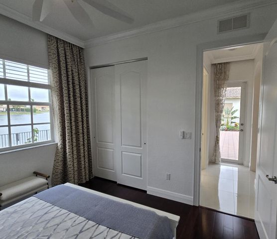 10311 Peninsula Place, Parkland, FL 33076