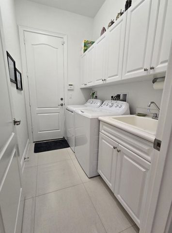 10311 Peninsula Place, Parkland, FL 33076