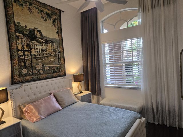 10311 Peninsula Place, Parkland, FL 33076