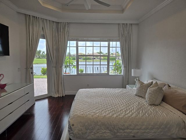 10311 Peninsula Place, Parkland, FL 33076