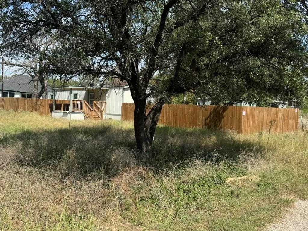 3024 Elmwood Drive, Granbury, TX 76048
