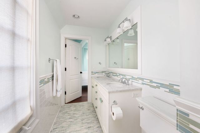 165 Lapier Street, Glencoe, IL 60022