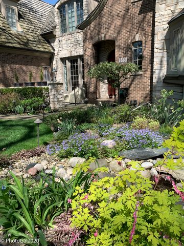 165 Lapier Street, Glencoe, IL 60022