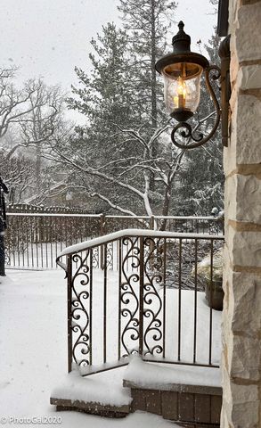 165 Lapier Street, Glencoe, IL 60022