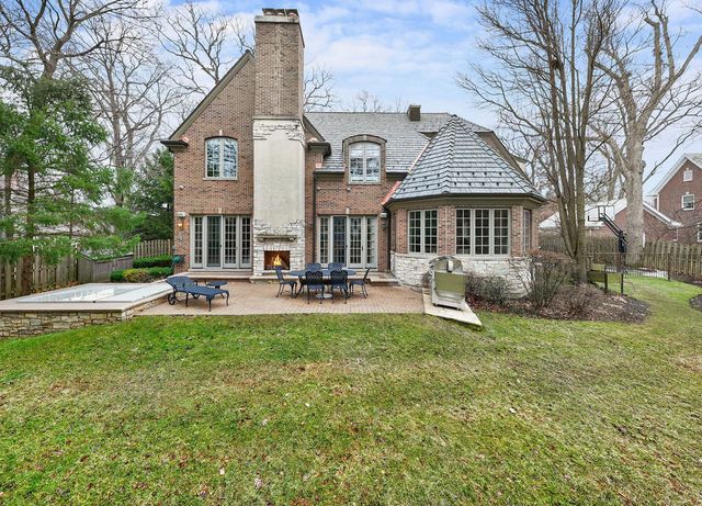 165 Lapier Street, Glencoe, IL 60022