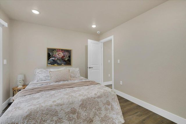 4593 Arboga Rd, Olivehurst, CA 95961