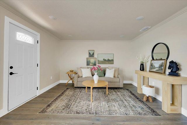 4593 Arboga Rd, Olivehurst, CA 95961