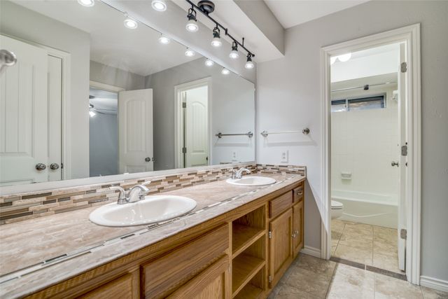 1405 Carriage Lane, Garland, TX 75043