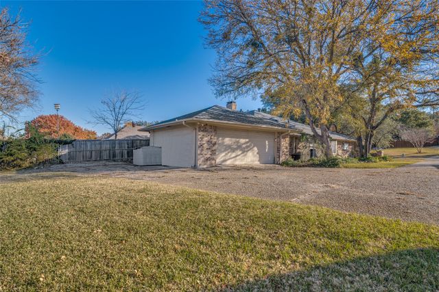 1405 Carriage Lane, Garland, TX 75043