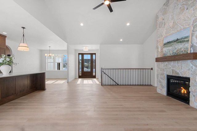 1605 TORCHWOOD TRAIL, De Pere, WI 54115