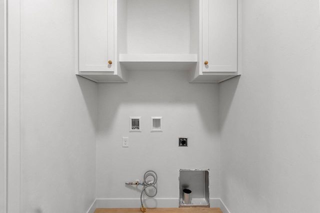 1605 TORCHWOOD TRAIL, De Pere, WI 54115