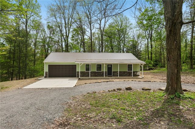 114 Wood St, North Beaver Twp, PA 16102