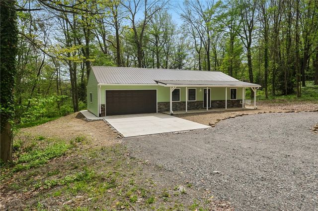 114 Wood St, North Beaver Twp, PA 16102