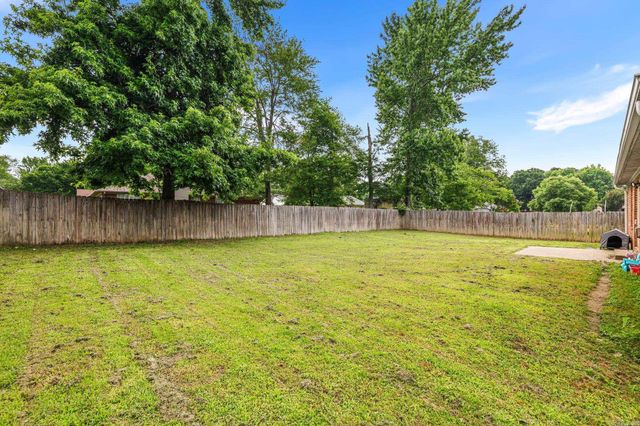 39 Robin Lane, Cabot, AR 72023