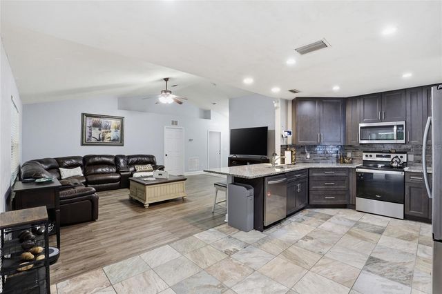 17583 NW 234TH TERRACE, High Springs, FL 32643