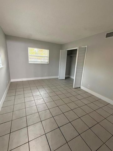 313 SW 1ST Court L-3, Pompano Beach, FL 33060