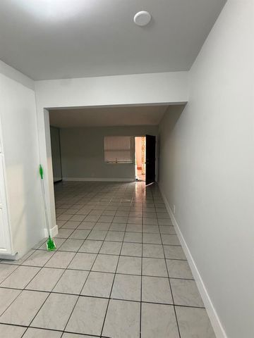 313 SW 1ST Court L-3, Pompano Beach, FL 33060