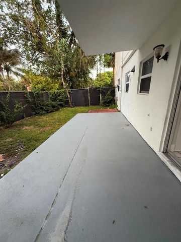 313 SW 1ST Court L-3, Pompano Beach, FL 33060