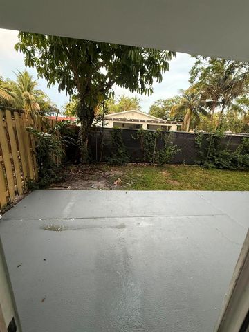 313 SW 1ST Court L-3, Pompano Beach, FL 33060