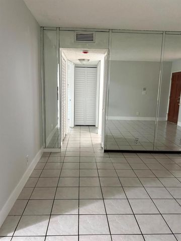 313 SW 1ST Court L-3, Pompano Beach, FL 33060